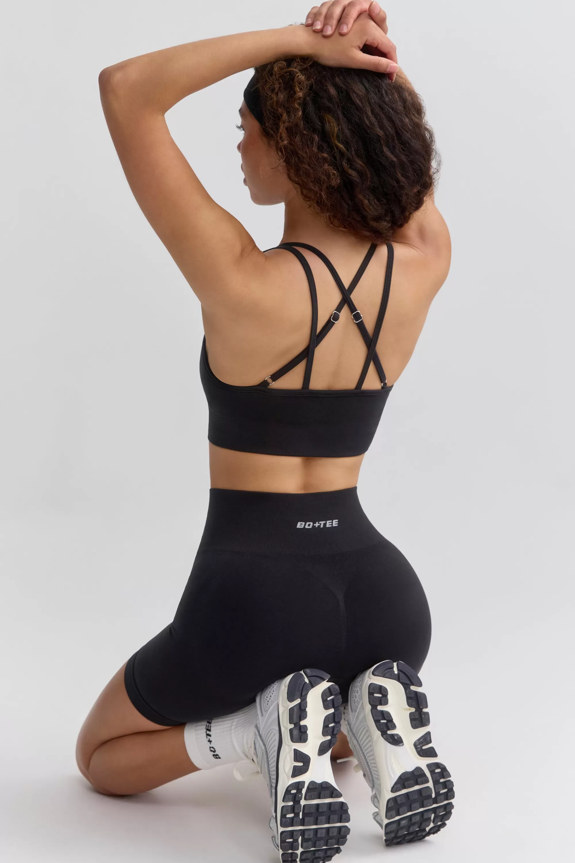 Oh Polly Define Luxe Strappy Sports Bra in Jet Black JetBlack Hot