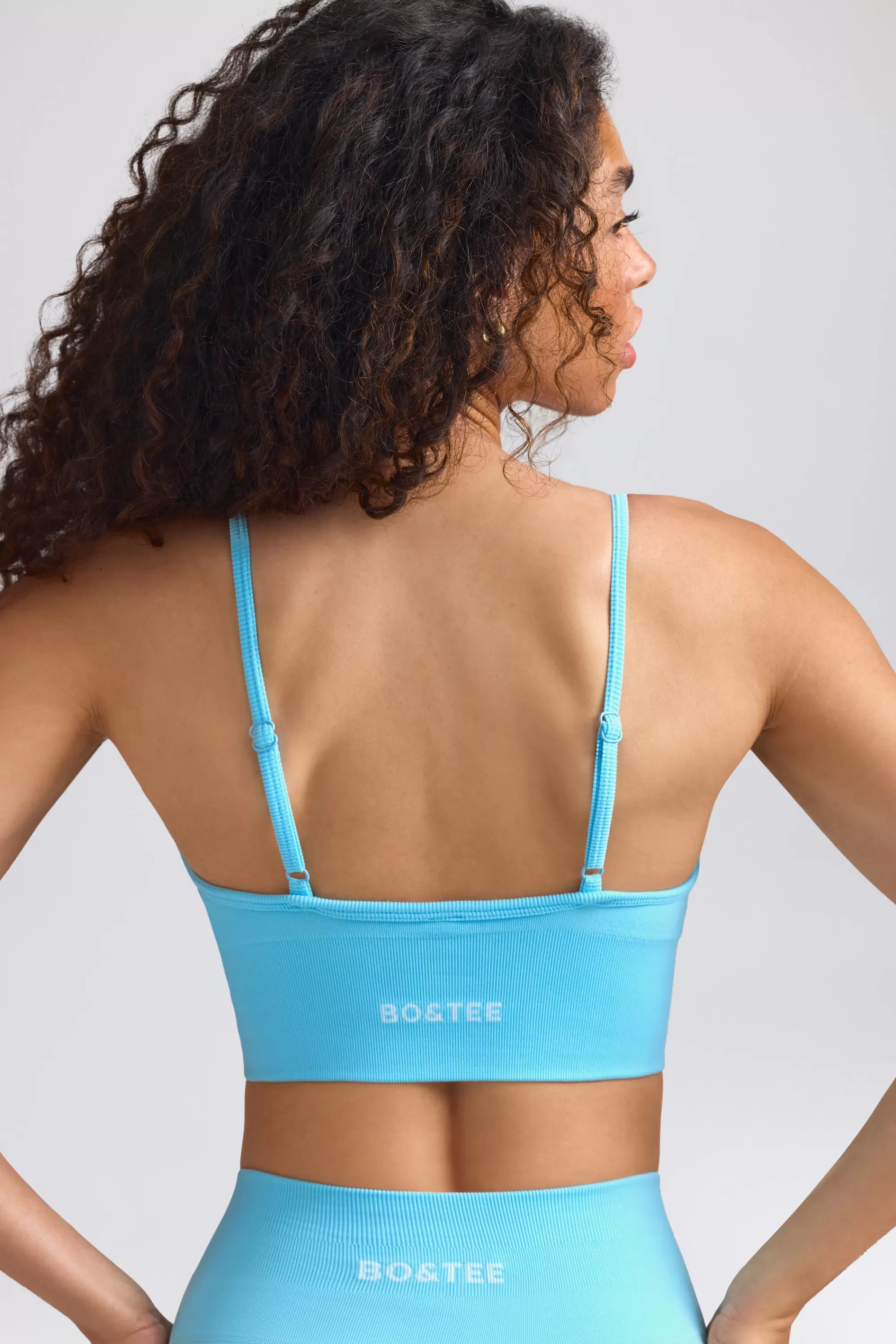 Oh Polly Define Luxe V-Neck Sports Bra in Sky Blue Discount