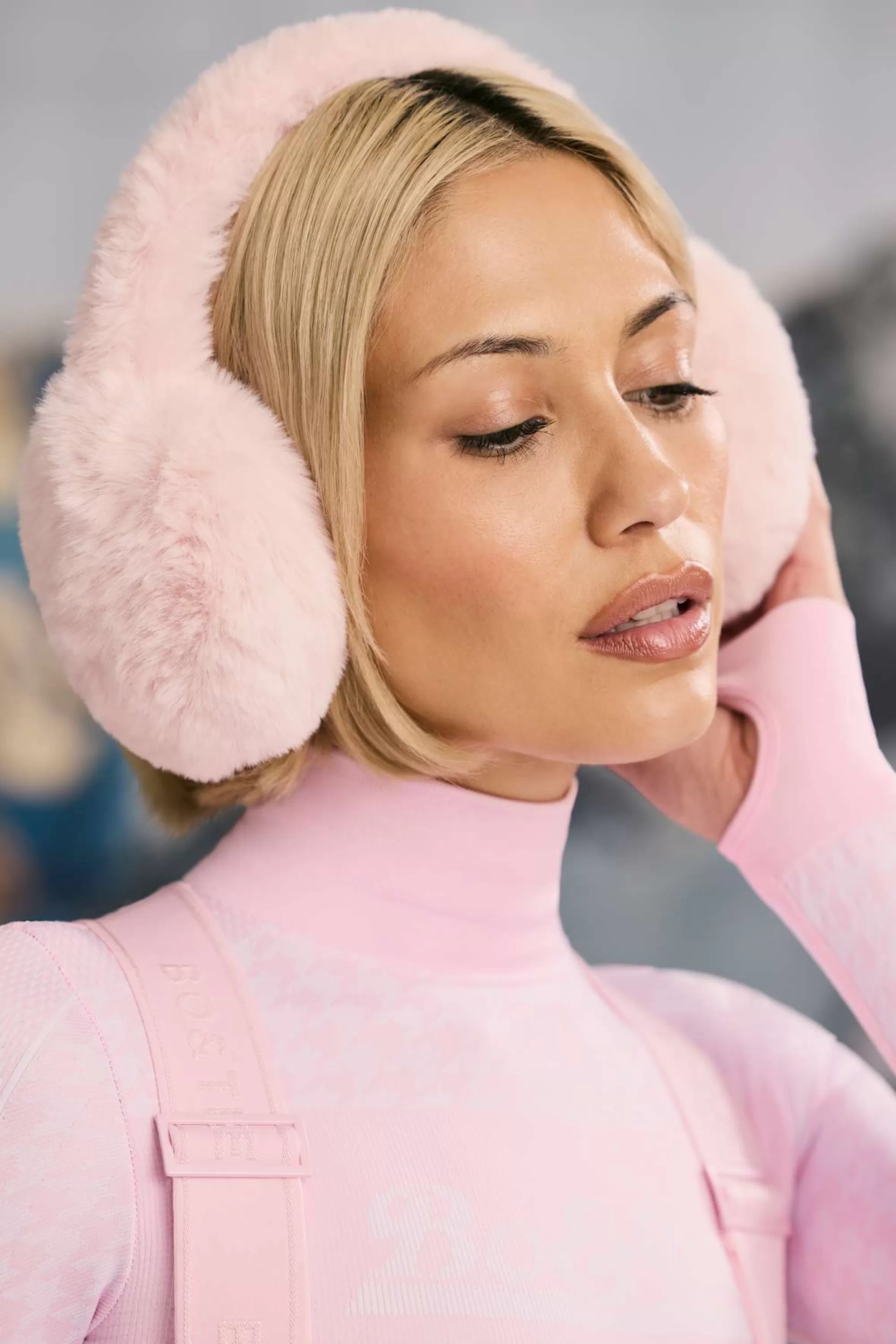 Oh Polly Faux-Fur Earmuffs in Pastel Pink PastelPink Fashion