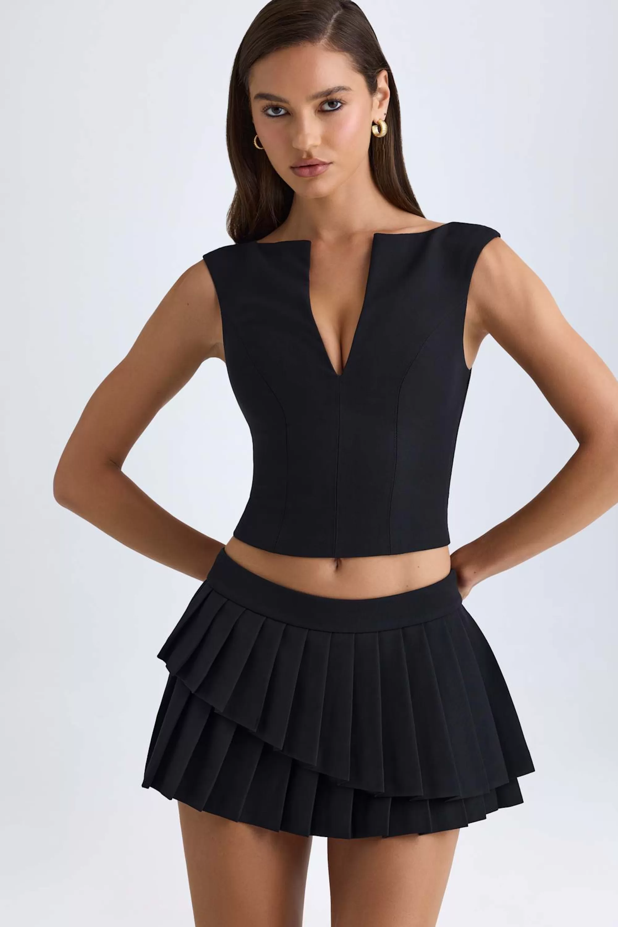 Oh Polly Layered Pleated Low-Rise Mini Skirt in Black Store