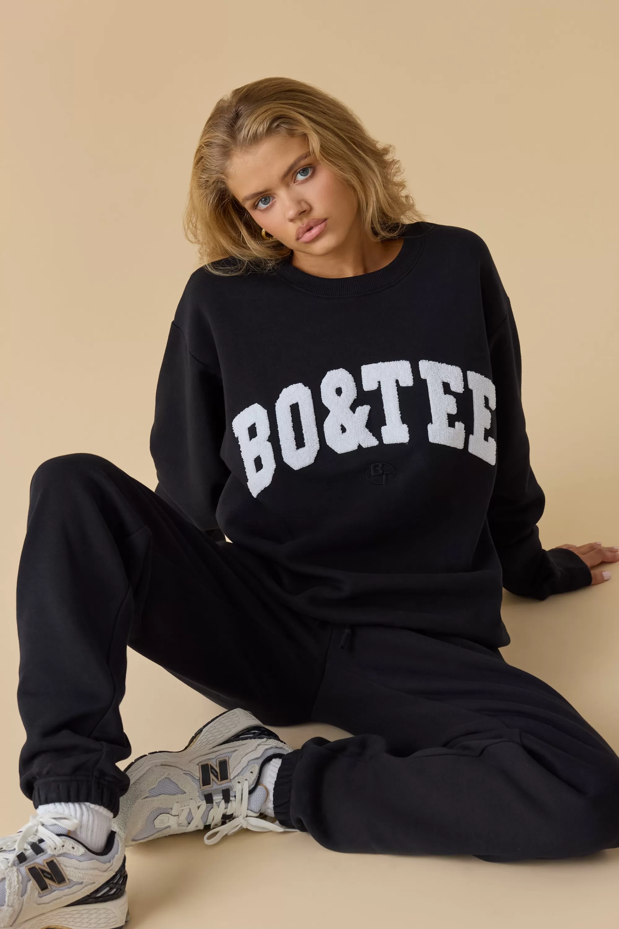 Oh Polly Oversized Crew Neck Sweatshirt in Black Cheap