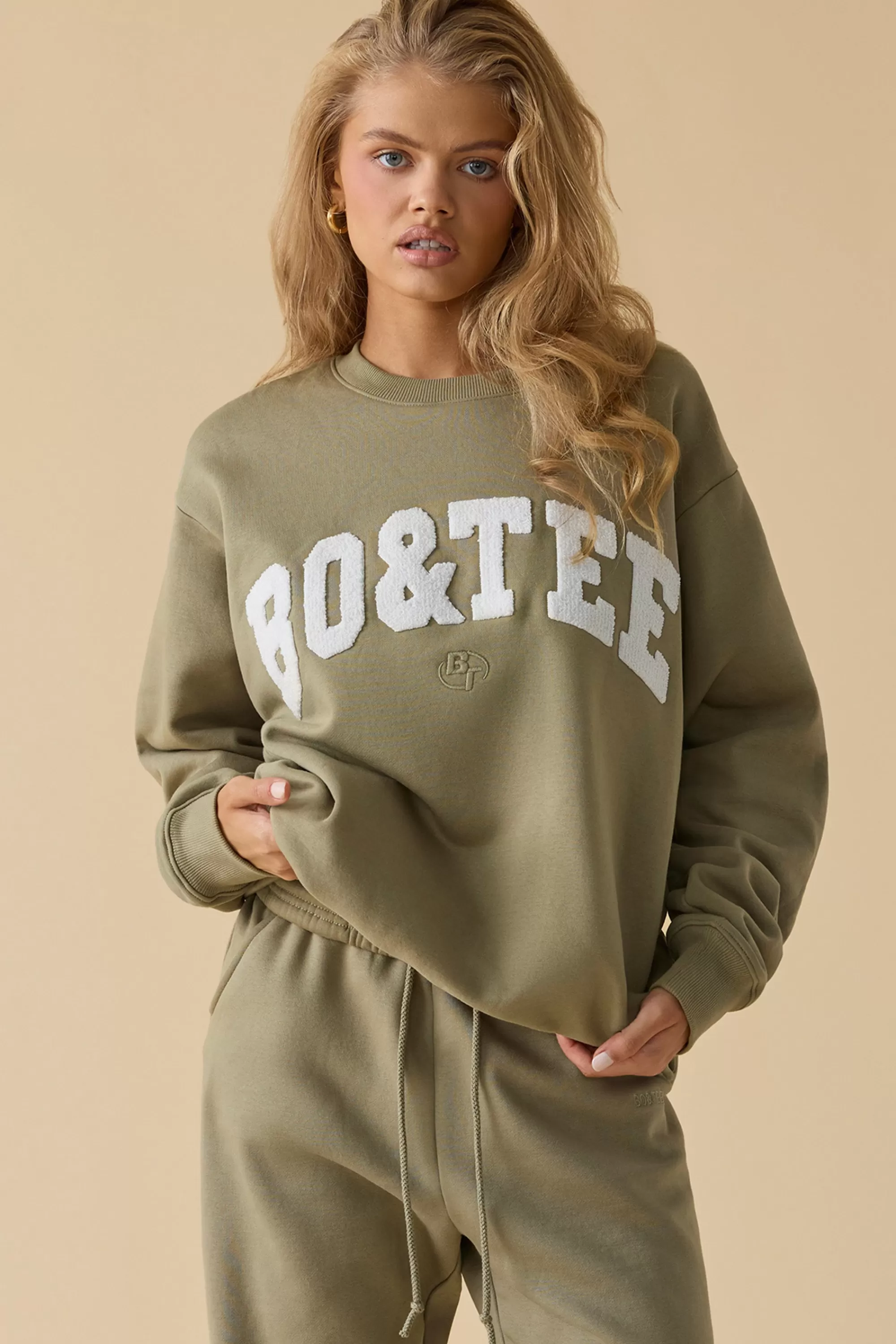 Oh Polly Oversized Crew Neck Sweatshirt in Soft Olive SoftOlive New