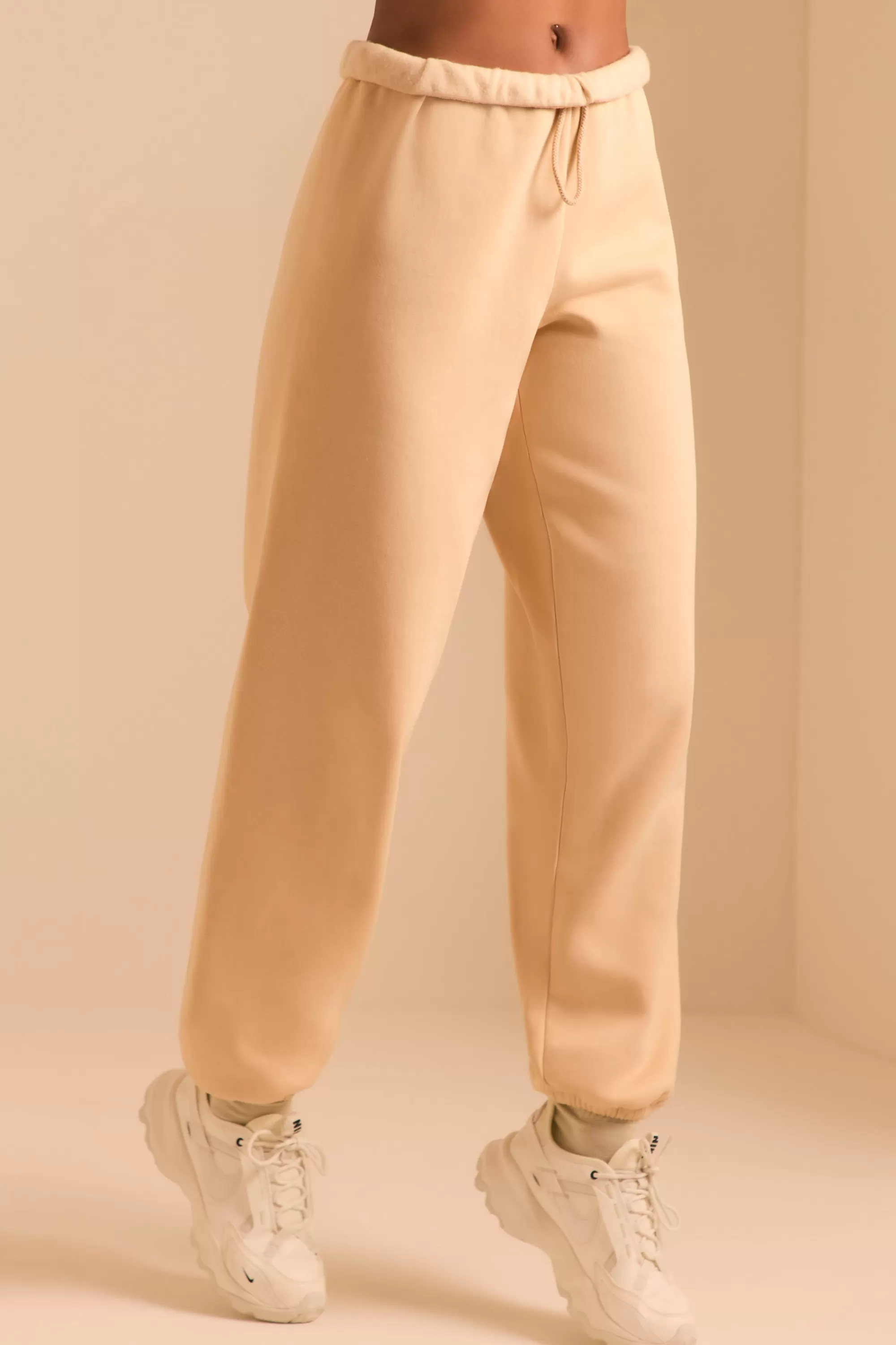 Oh Polly Petite Relaxed Fit Joggers in Sand Fashion