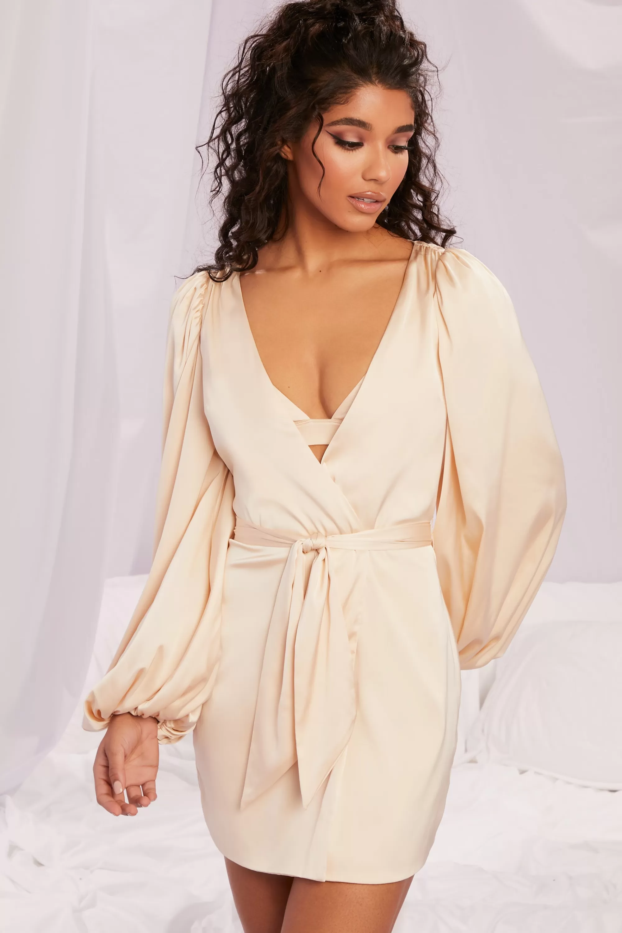 Oh Polly Satin Balloon Sleeve Robe in Cream Discount