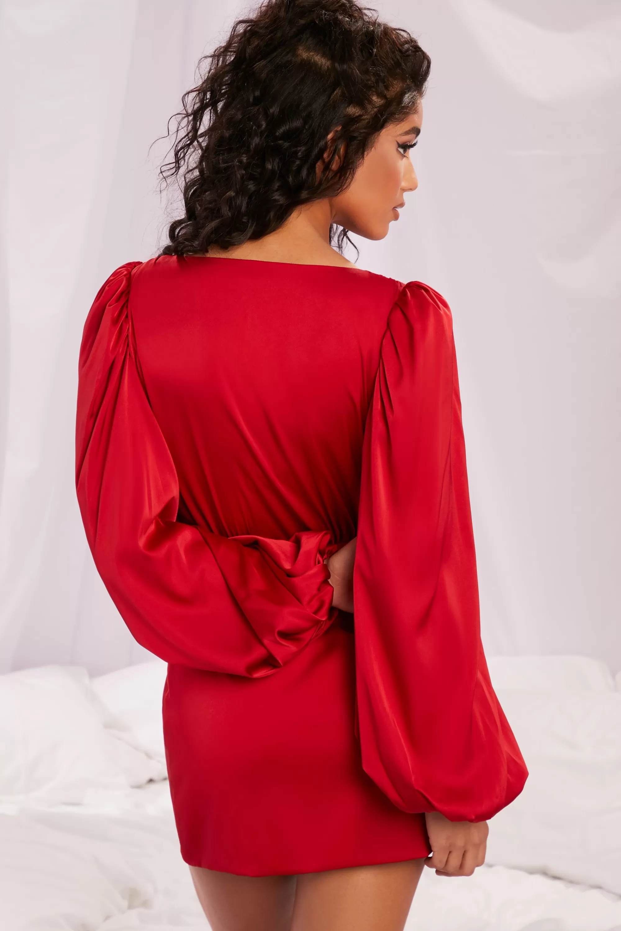 Oh Polly Satin Balloon Sleeve Robe in Red Best Sale