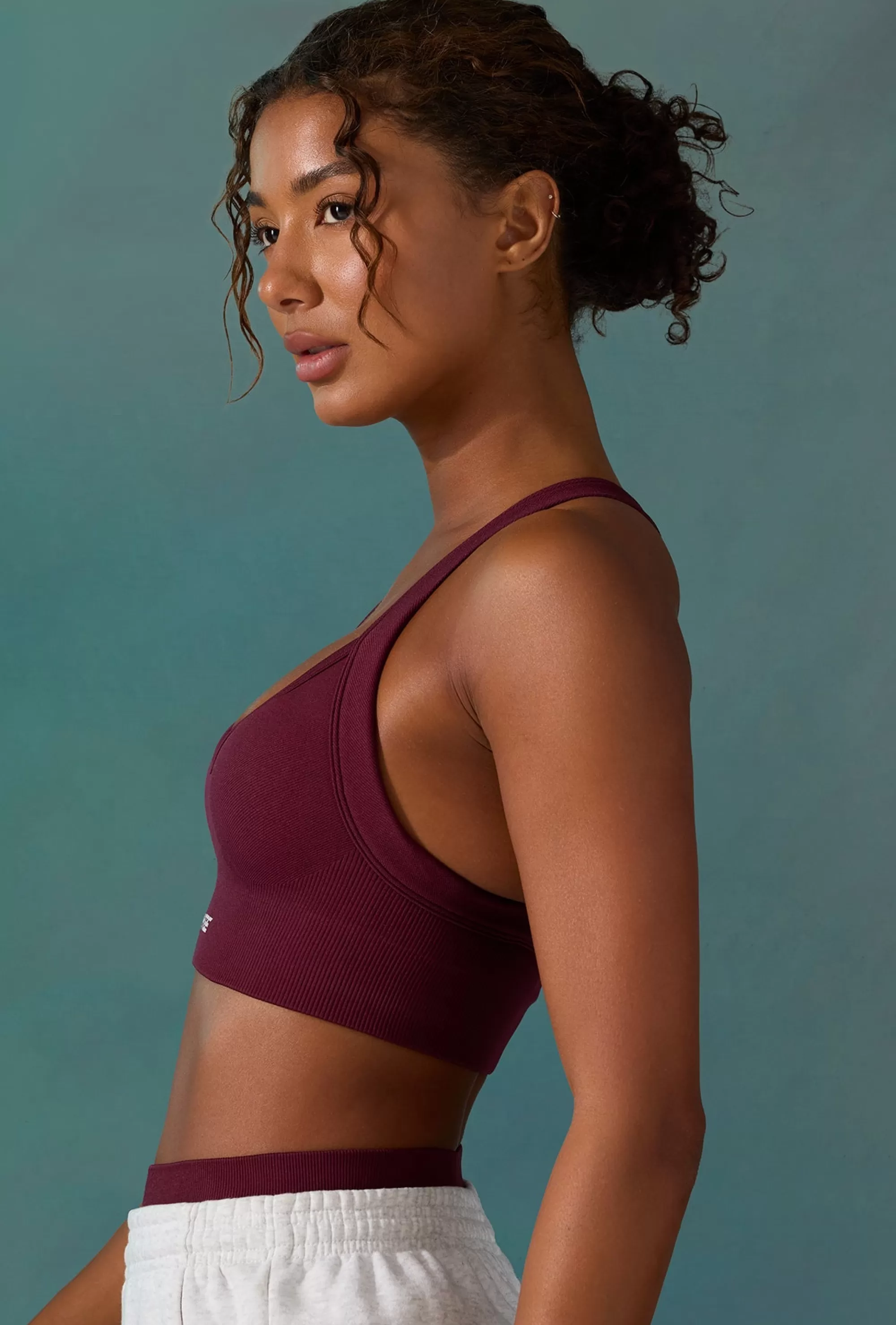 Oh Polly Super Sculpt Seamless Cross Back Sports Bra in Plum Store