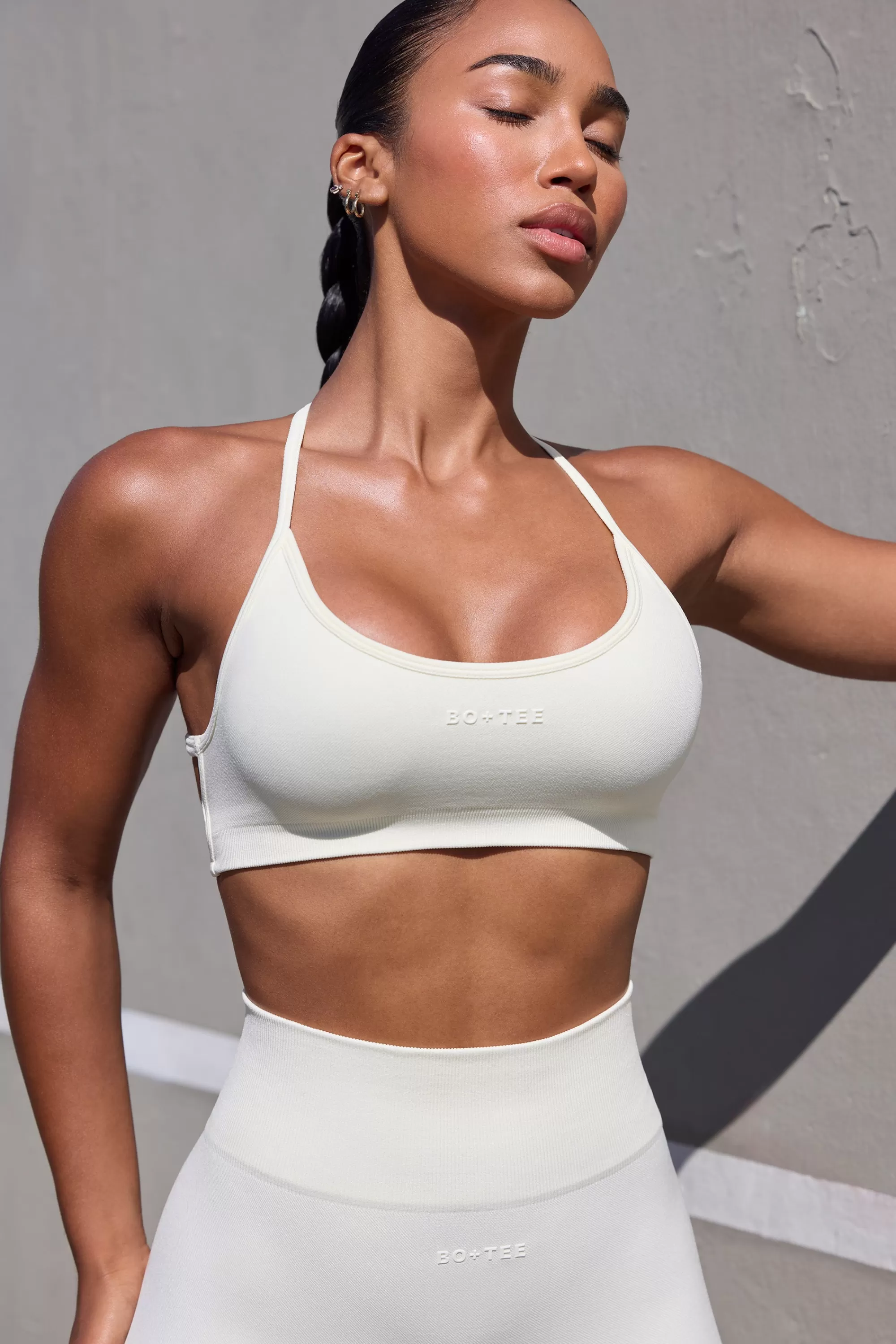 Oh Polly Super Sculpt Seamless Open Back Sports Bra in Eggshell Best
