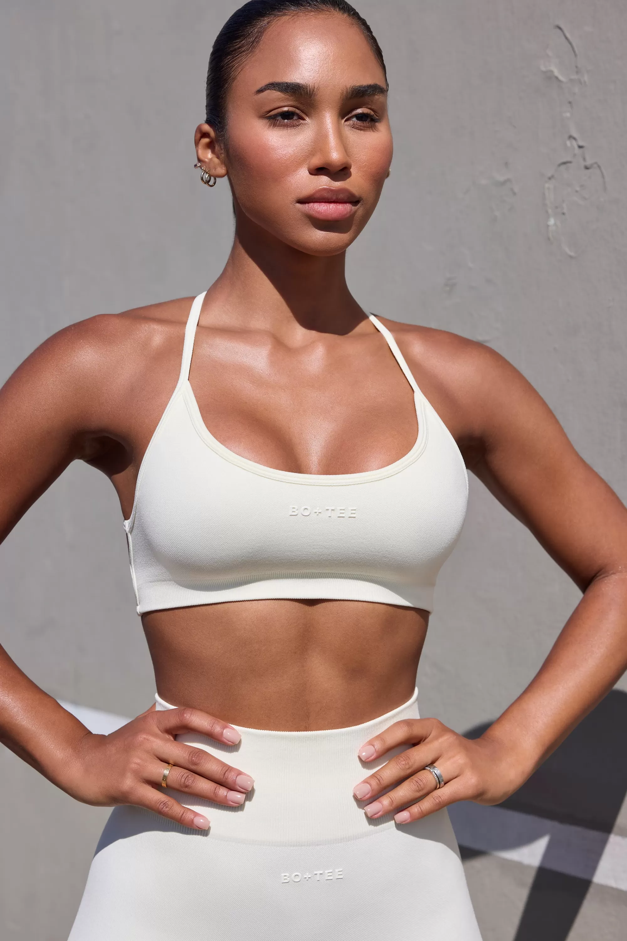 Oh Polly Super Sculpt Seamless Open Back Sports Bra in Eggshell Best