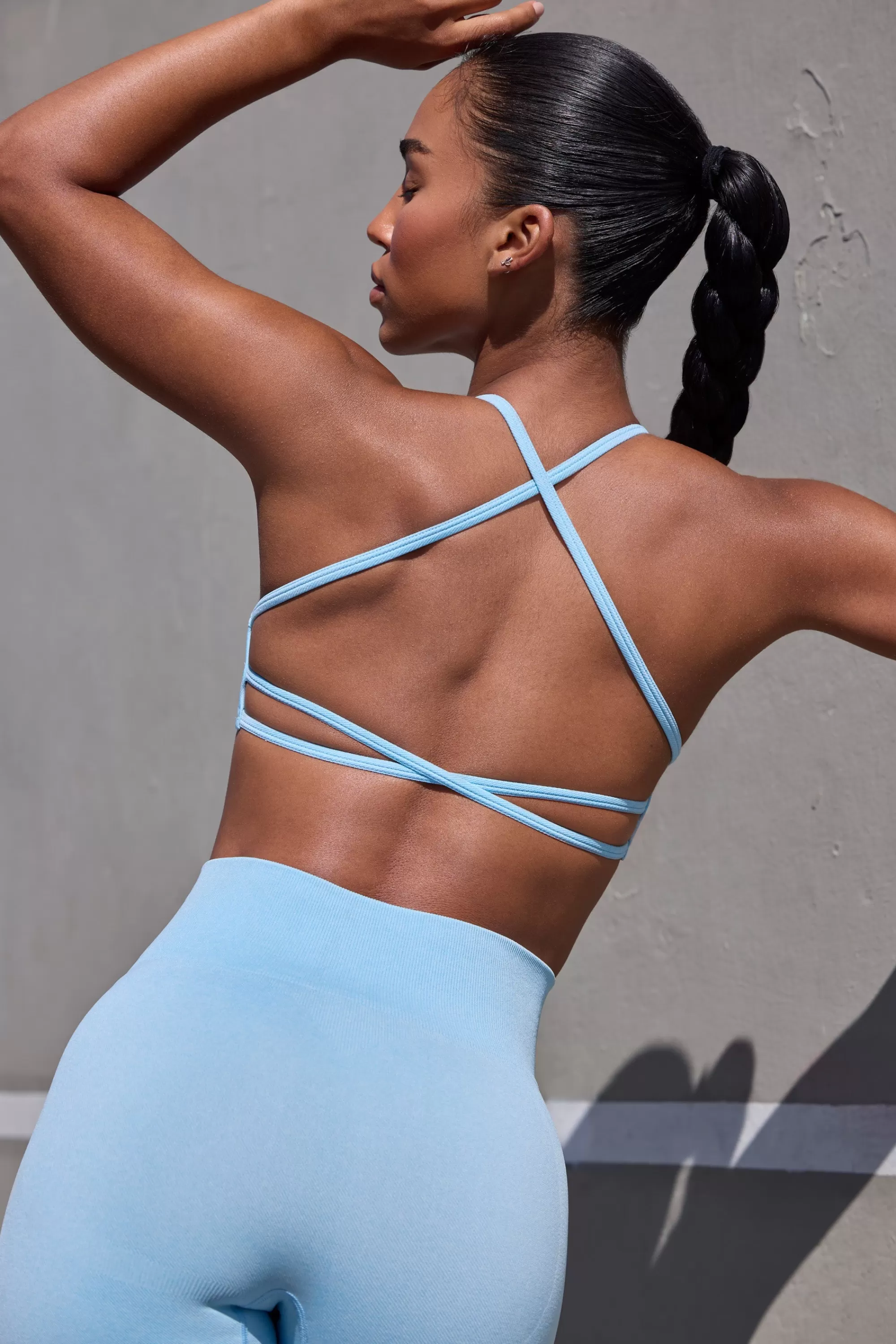 Oh Polly Super Sculpt Seamless Open Back Sports Bra in Sky Blue SkyBlue Store