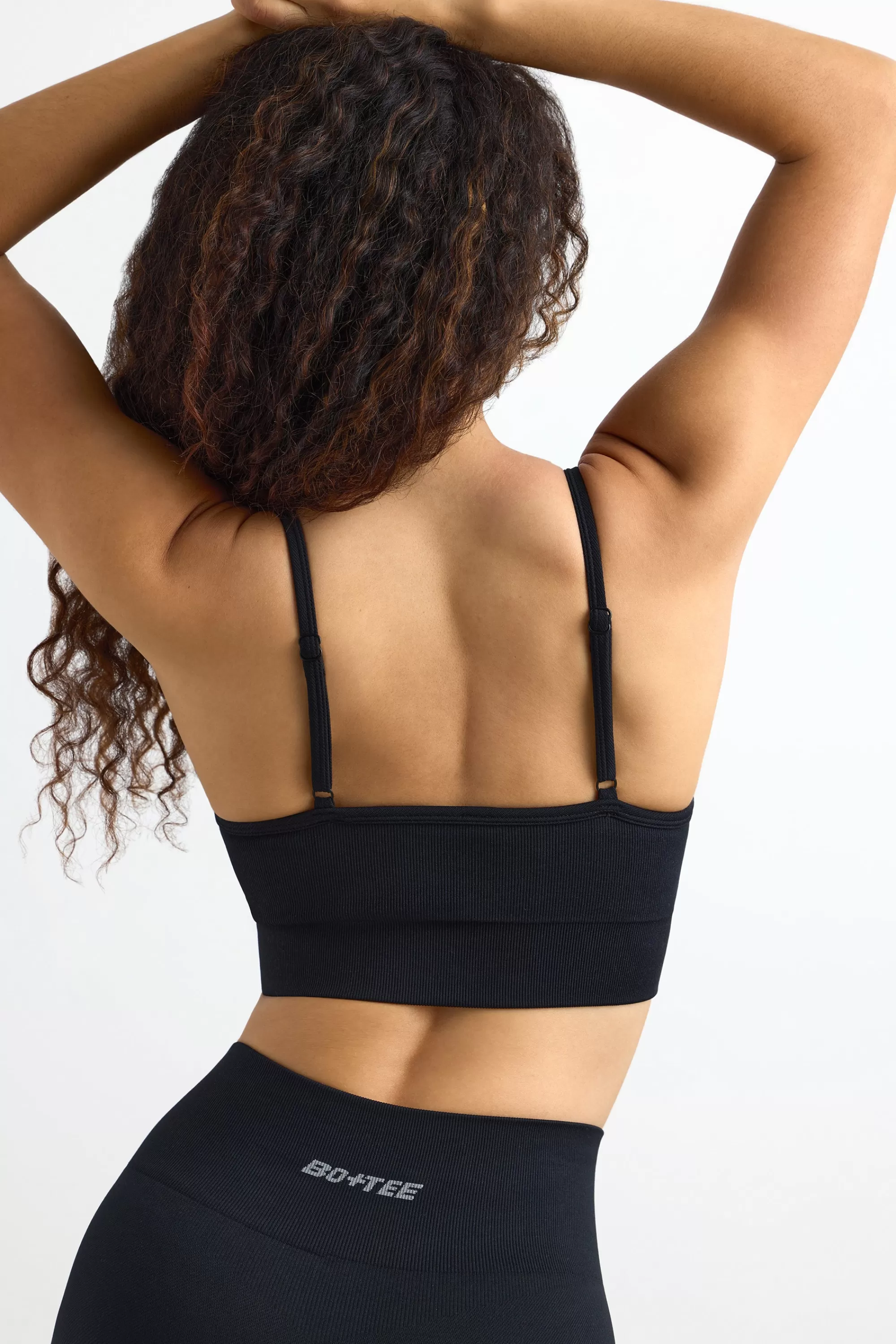 Oh Polly Super Sculpt Seamless Scoop-Neck Sports Bra in Black Flash Sale