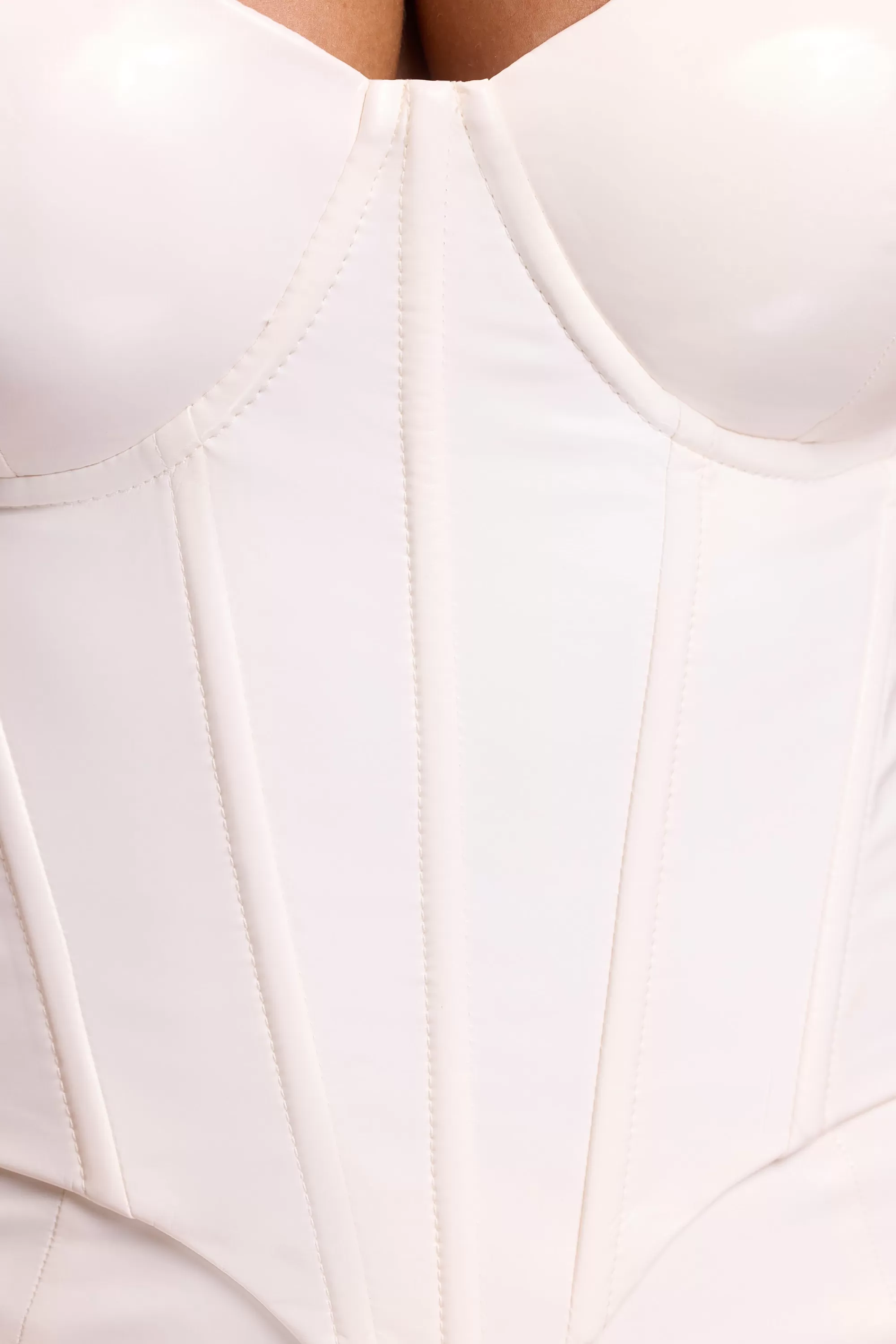 Oh Polly Vinyl Underwired Corset Crop Top in White Outlet