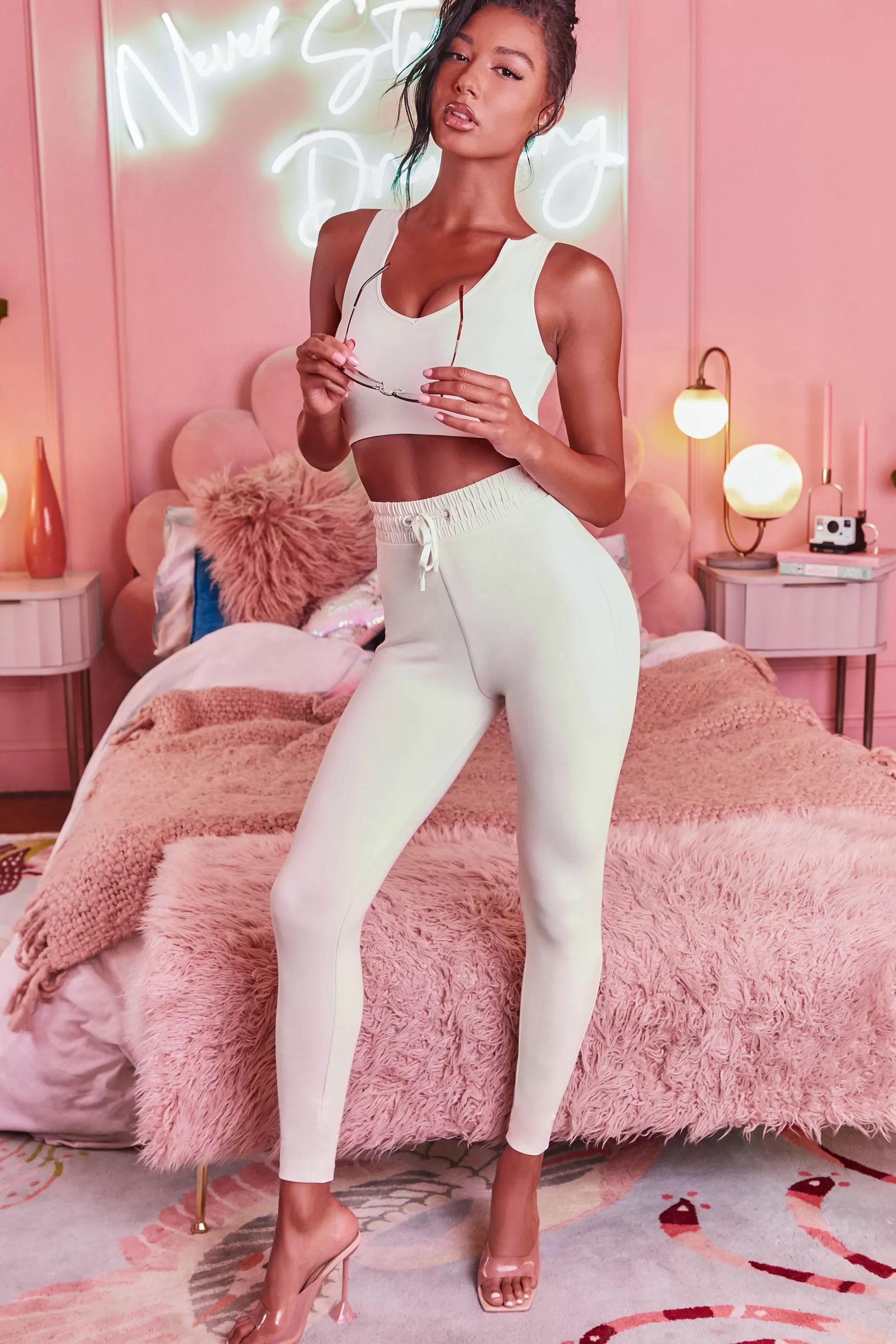 Oh Polly We Chillin’ Petite High Waisted Leggings in Cream Hot